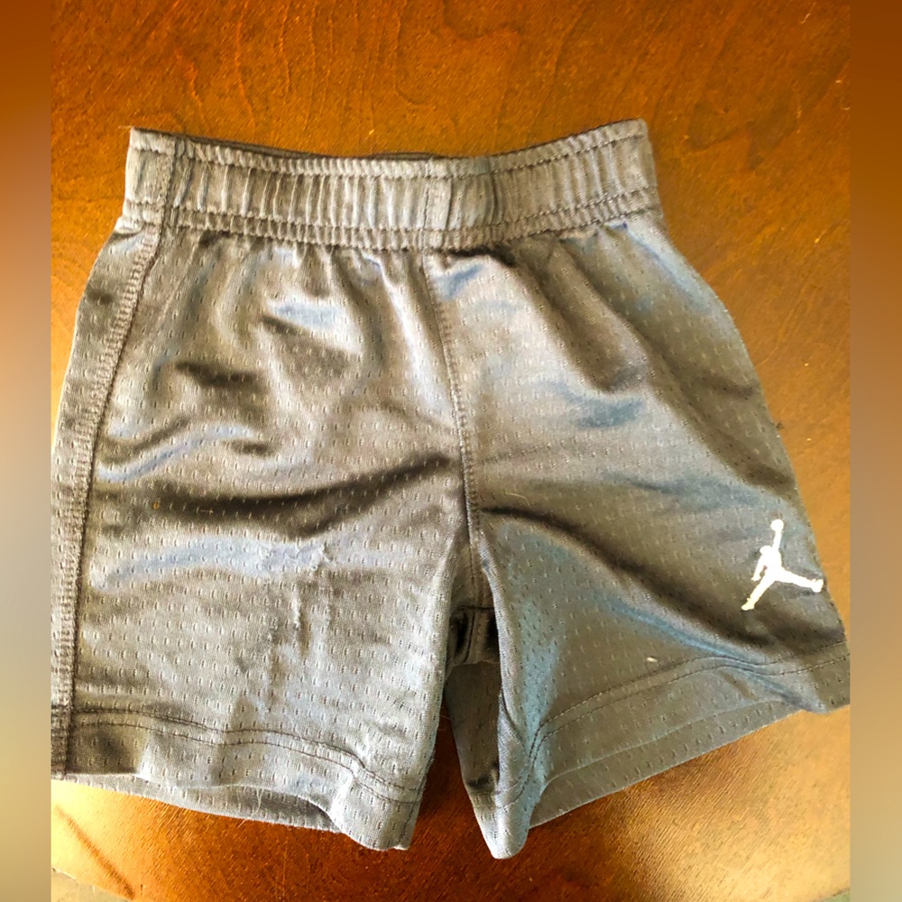 Grey shorts